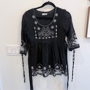 Chic Black Embroidered Women's Blouse